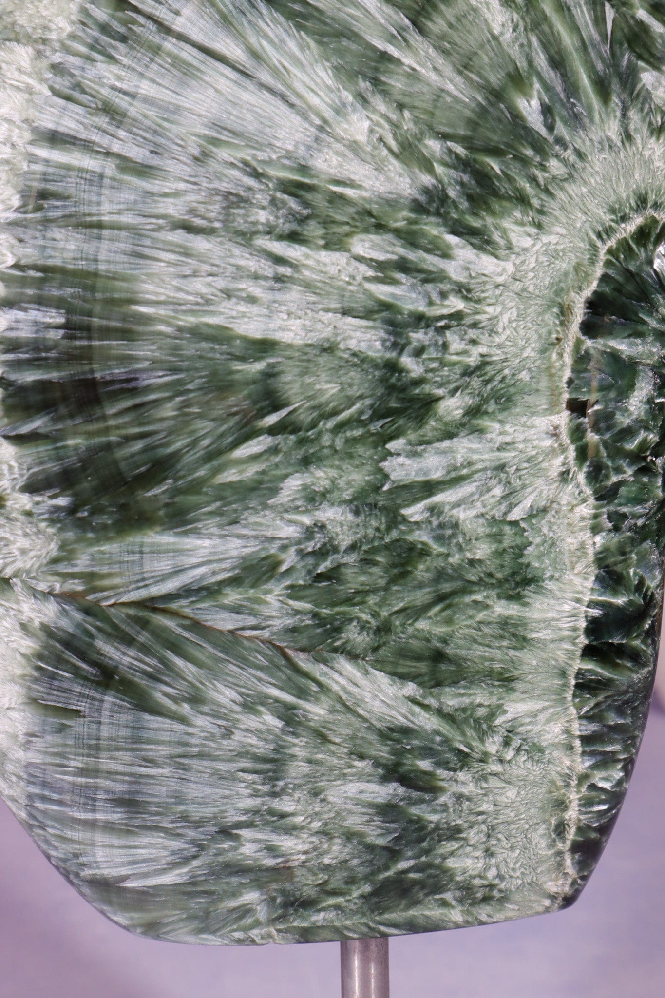 How to Work With Seraphinite for Reflection and Spiritual Awareness