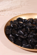 Black Onyx Tumblestones 20-30mm - Tali & Loz Crystals