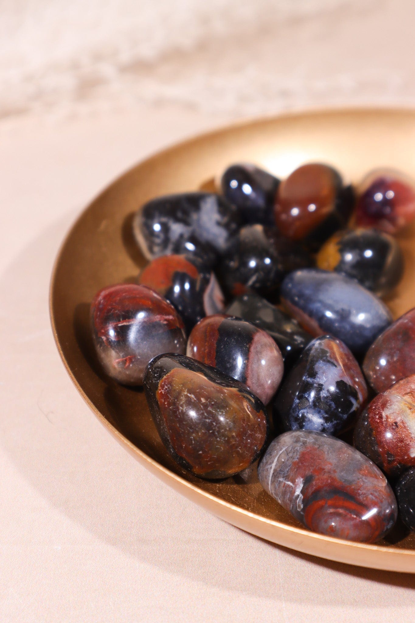 Black Sardonyx Tumblestones 20-30mm - Tali & Loz Crystals