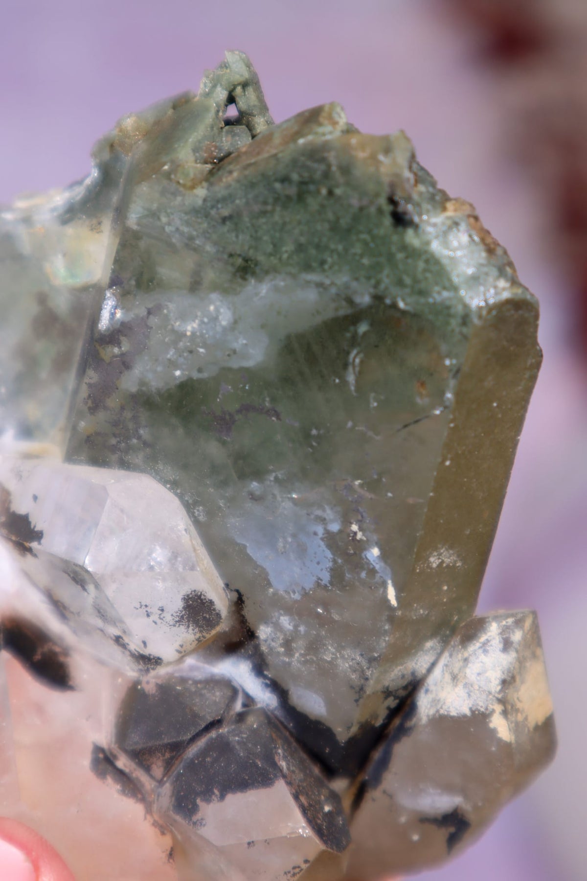 Chlorite in Quartz with Hematite Cluster | 8.4 cm | Pakistan Quartz Tali & Loz Crystals