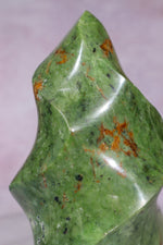 Chrysoprase Flame 445gr Flames Tali & Loz Crystals