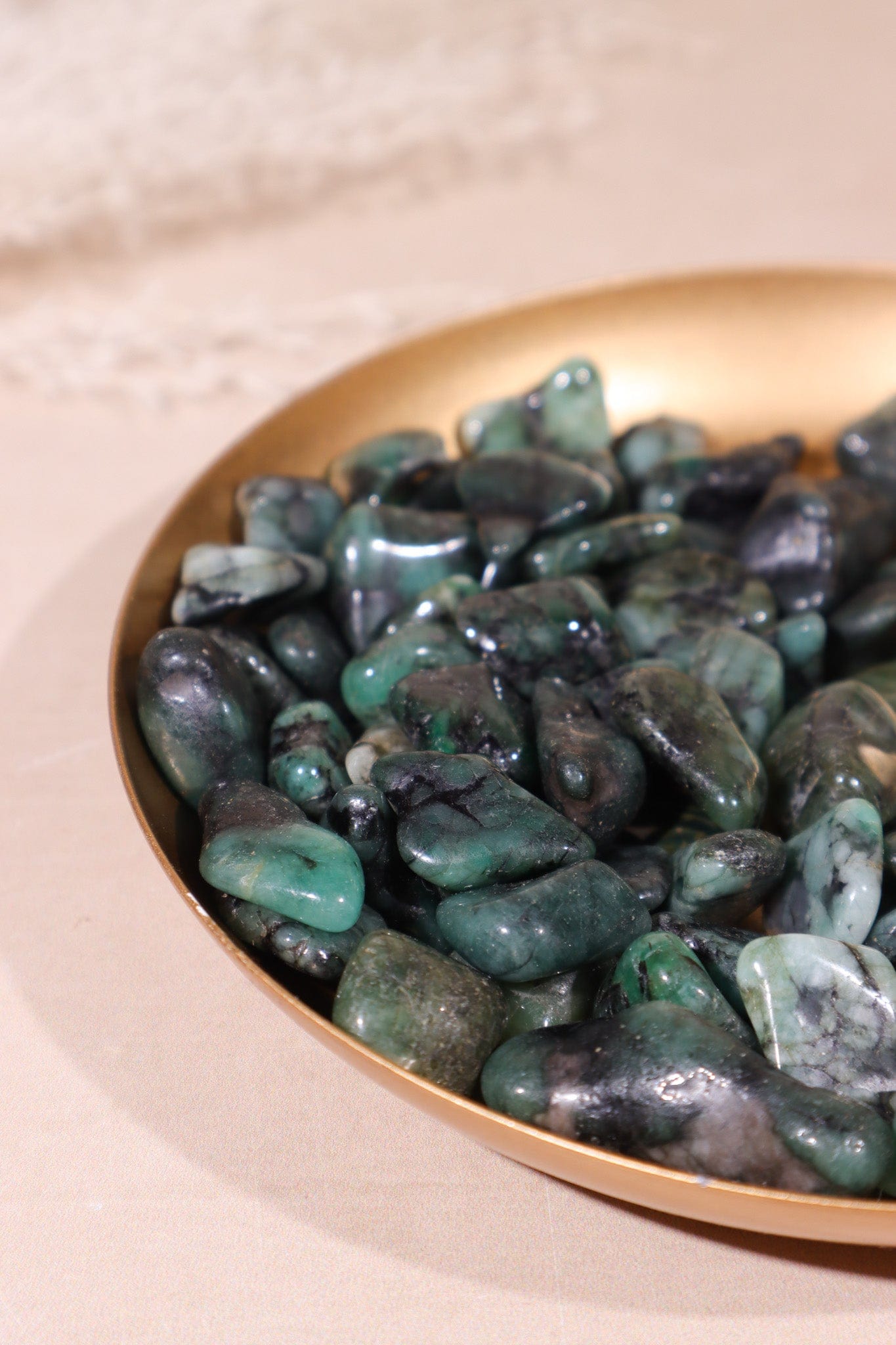 Emerald Tumblestones 10-20mm - Tali & Loz Crystals