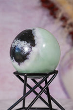 Kämmererite Sphere 4.7cm, India Spheres Tali & Loz Crystals