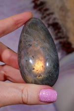 Labradorite Palm Stone | Gua Sha & Meditation Tool | Gold Flash Palm Stone Option A — 82 × 38mm | 116.8g Tali and Loz