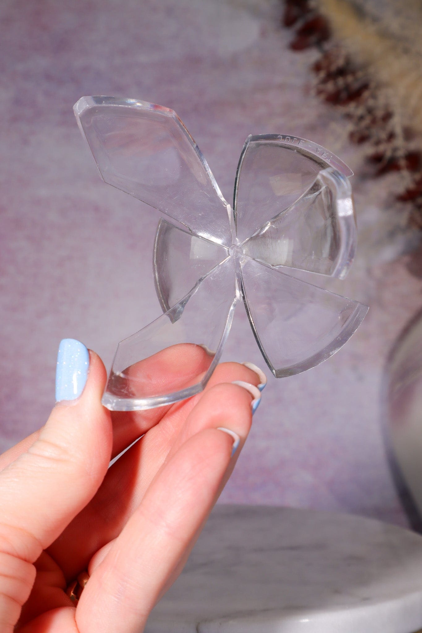 Large Clear Plastic Egg/Sphere Stand Specimen Stand Tali & Loz Crystals