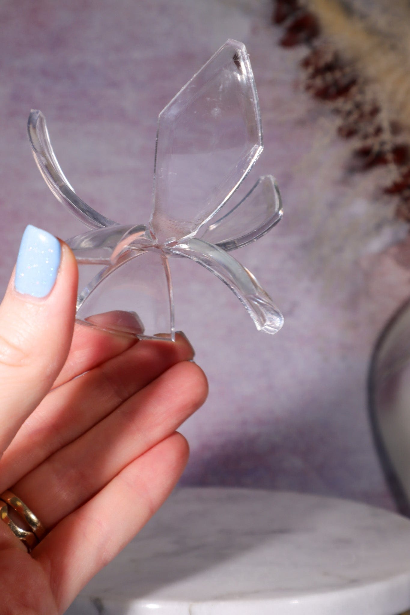 Large Clear Plastic Egg/Sphere Stand Specimen Stand Tali & Loz Crystals