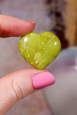 Serpentine Hearts | 28-30mm | China Hearts Tali & Loz Crystals