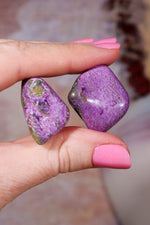 Stichtite Tumblestone | ~30mm | Tasmania, Australia Tumblestones Tali & Loz Crystals