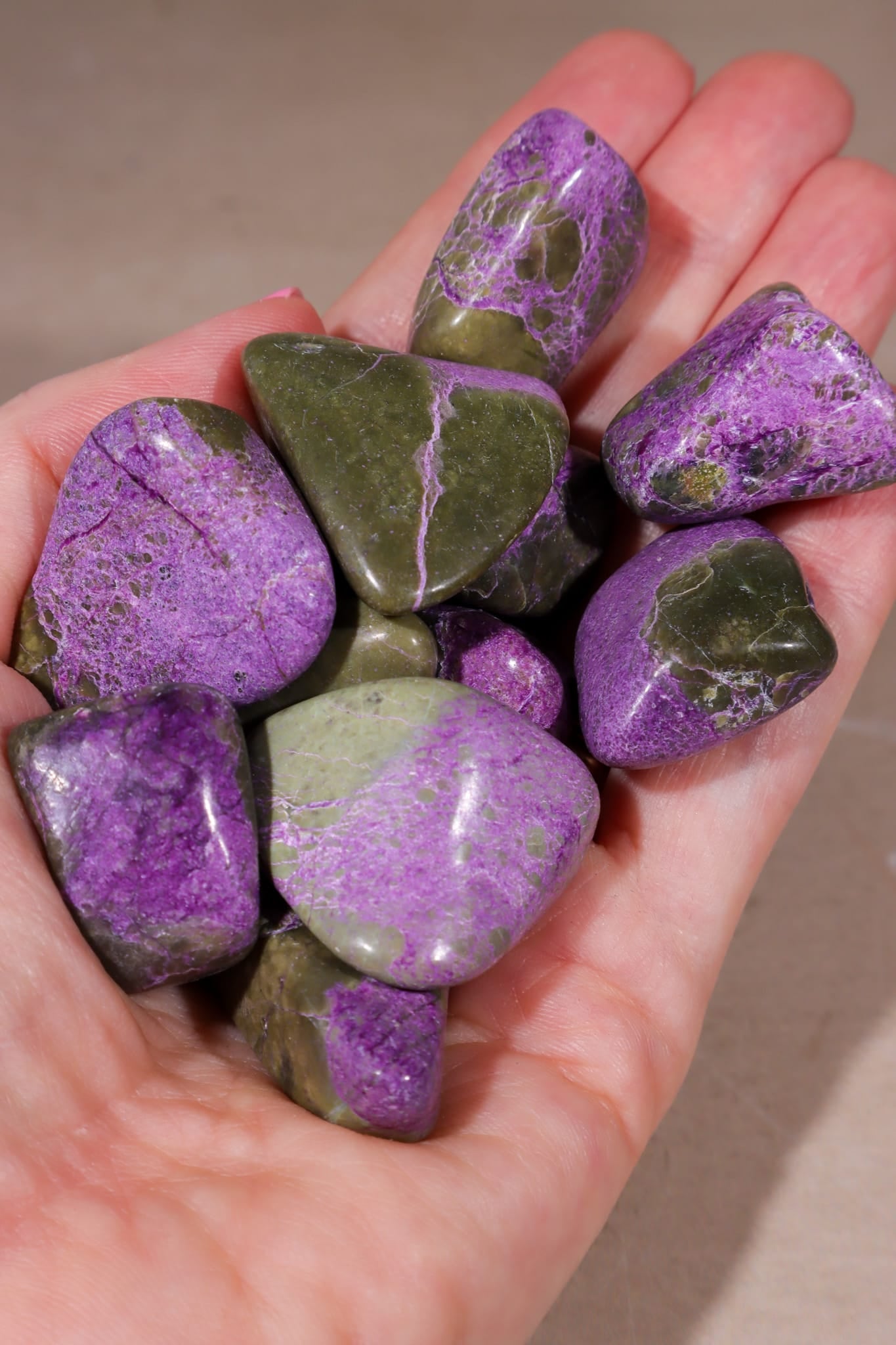 Stichtite Tumblestone | ~30mm | Tasmania, Australia Tumblestones Tali & Loz Crystals