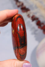 Tiger Iron Palm Stone 124gr Palm Stone Tali & Loz Crystals