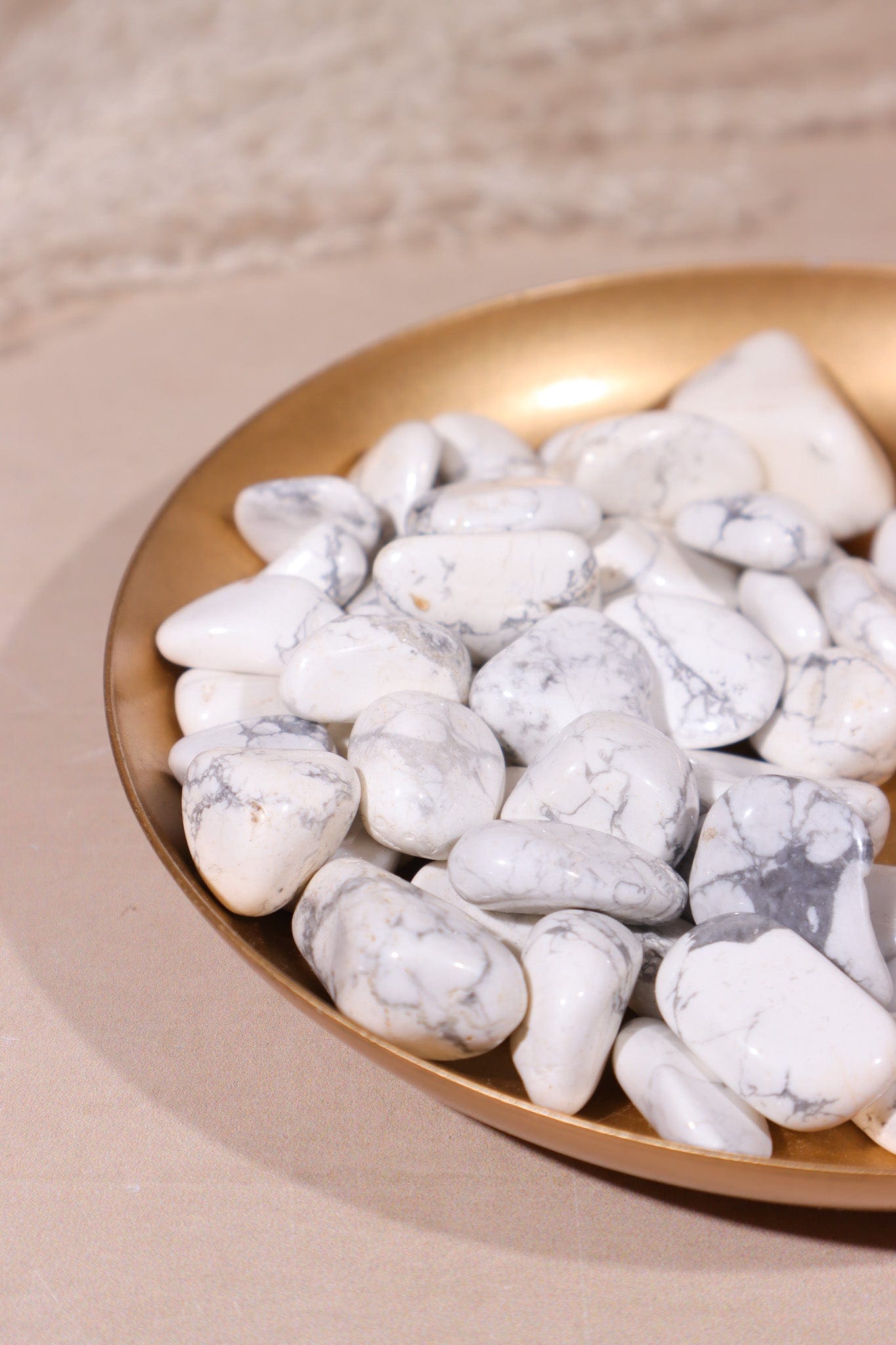 White Howlite Tumblestone | Properties, Meaning and Uses – Tali & Loz Crystals
