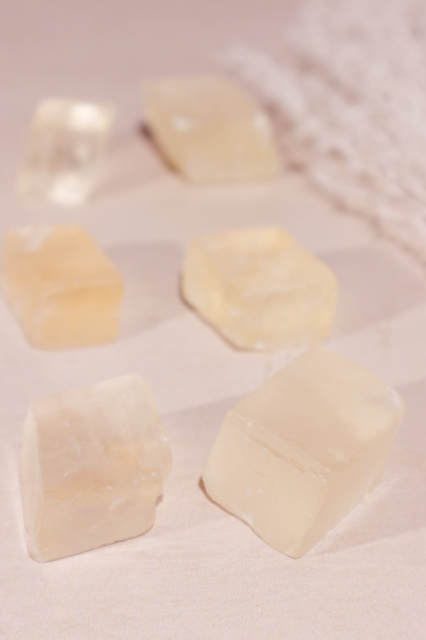 Yellow Calcite Optical 20-40mm - Tali & Loz Crystals